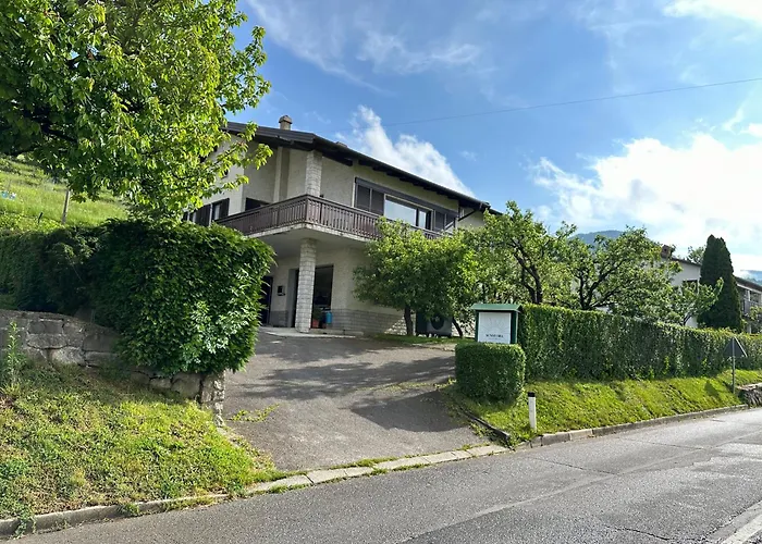 Sunny Hill Apartment