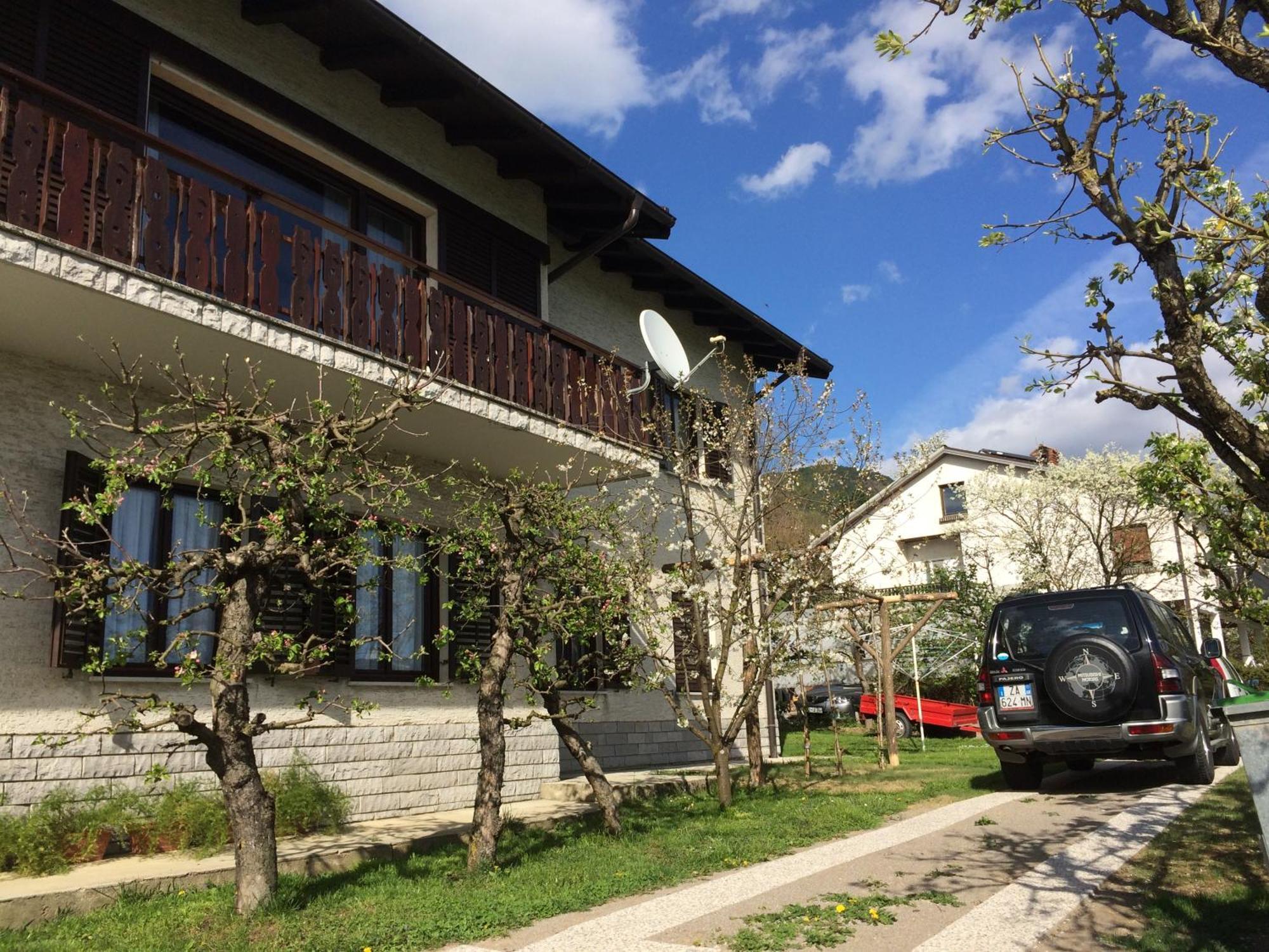 Sunny Hill Apartment