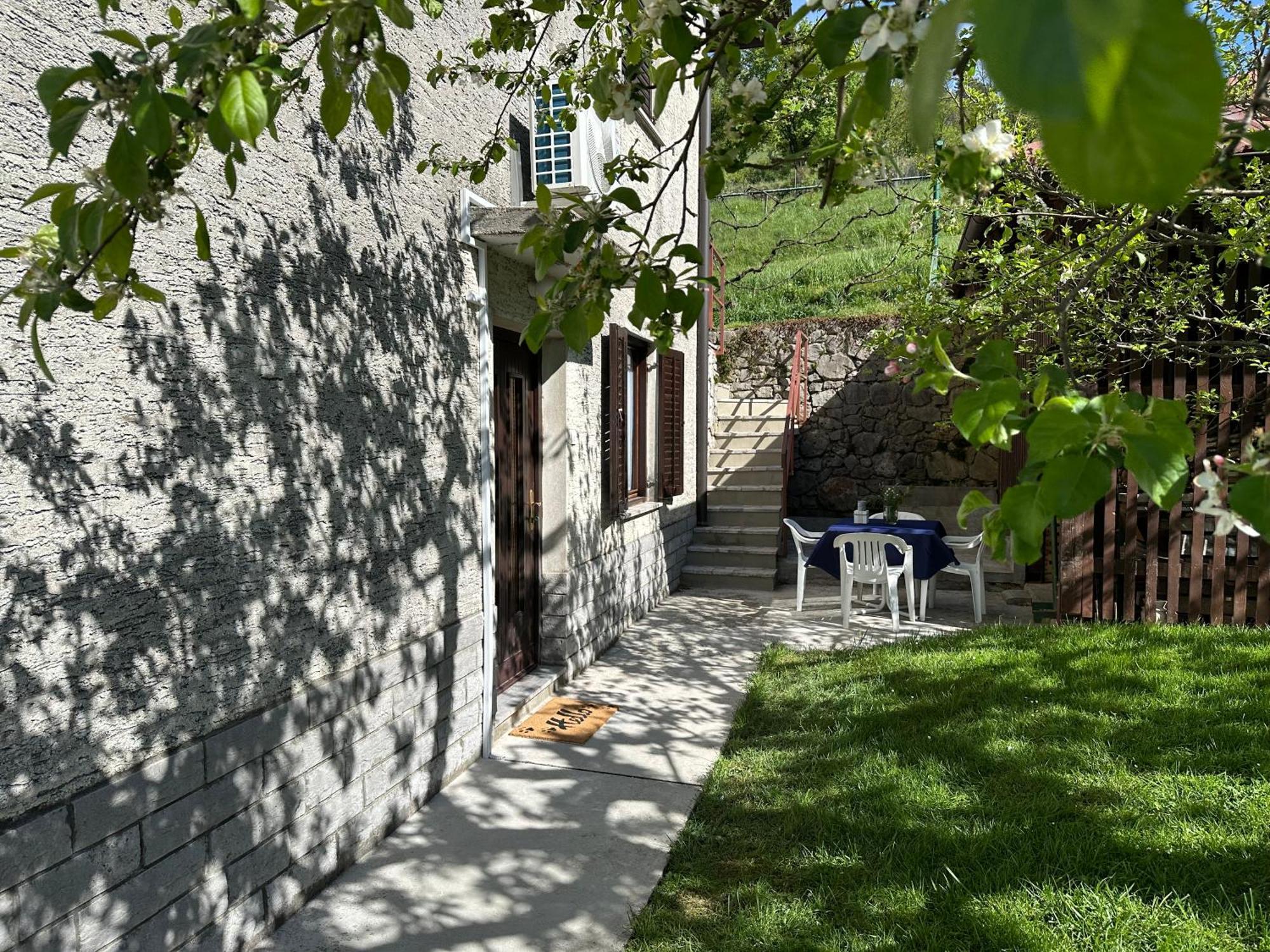 Apartment Sunny Hill Ilirska Bistrica