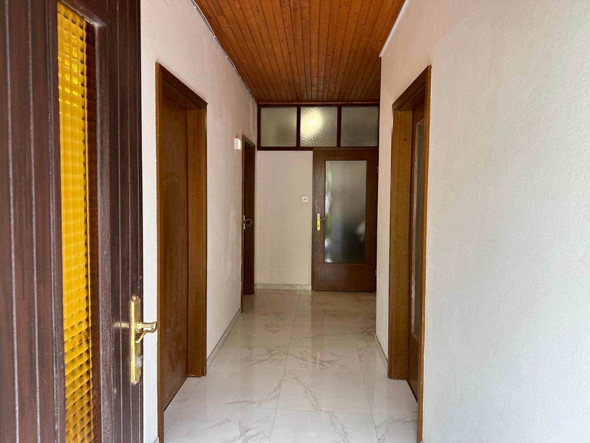 Sunny Hill Apartment *